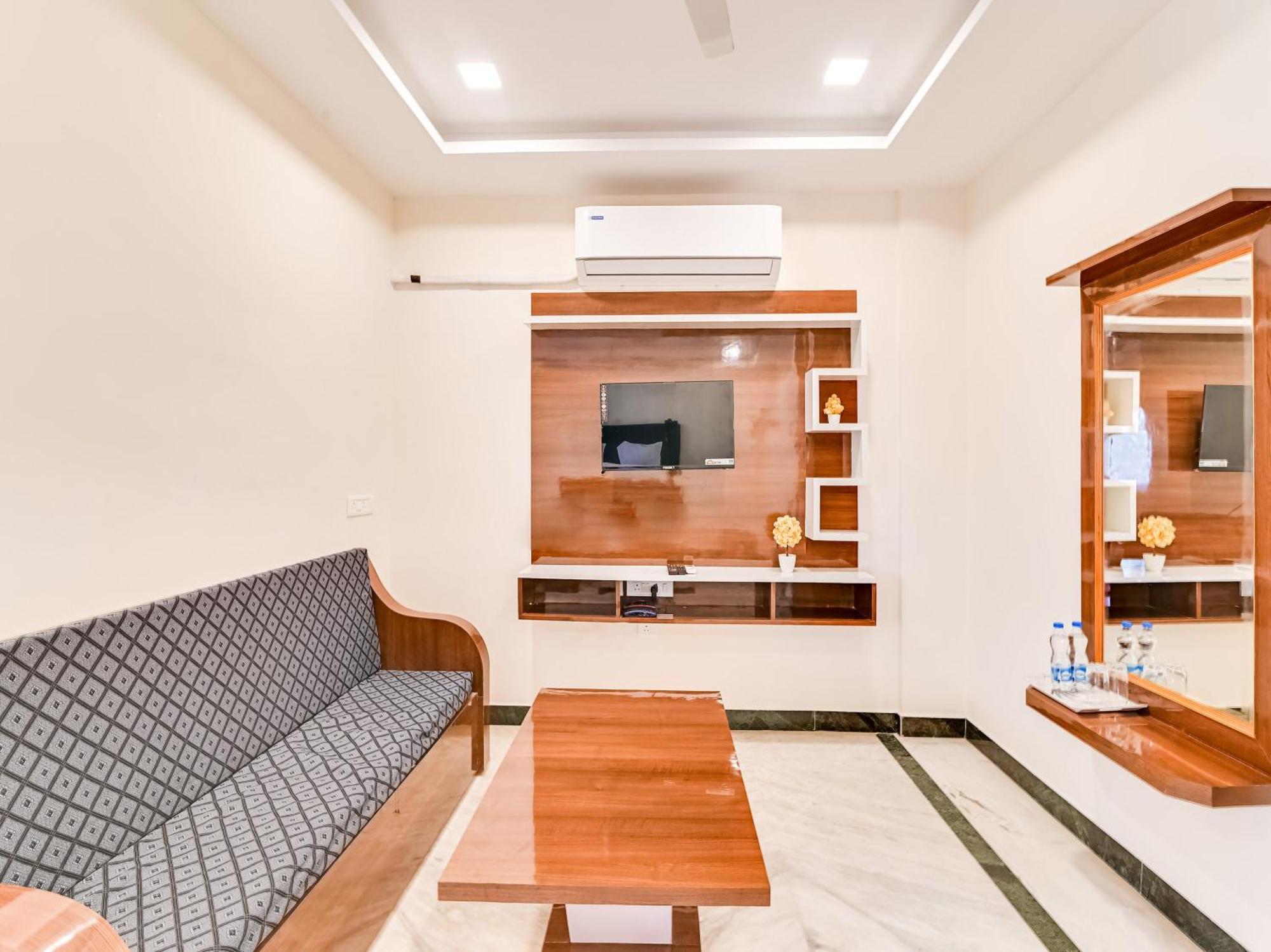 Hotel O Rj Royal Inn Vellore Dış mekan fotoğraf