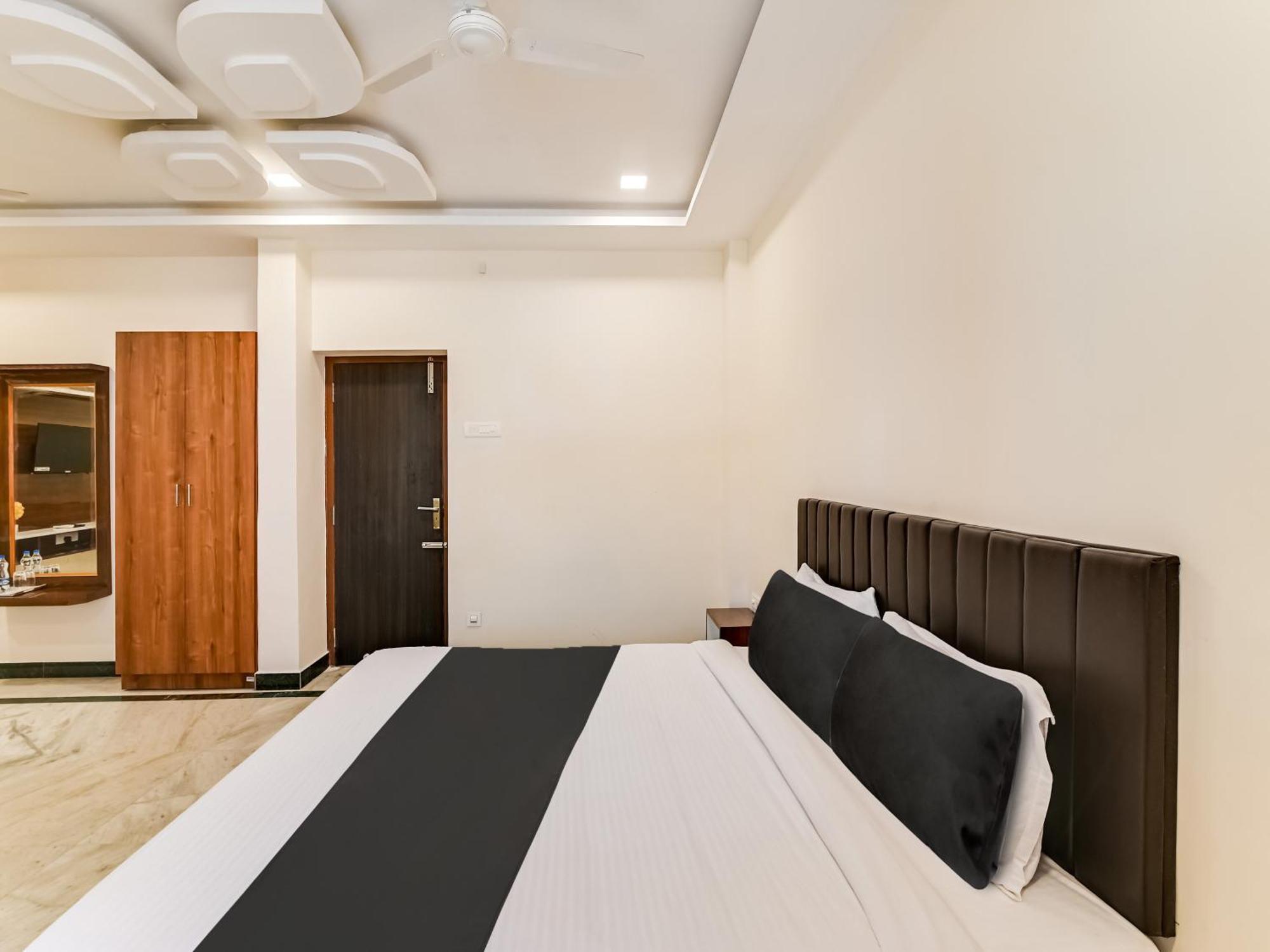 Hotel O Rj Royal Inn Vellore Dış mekan fotoğraf