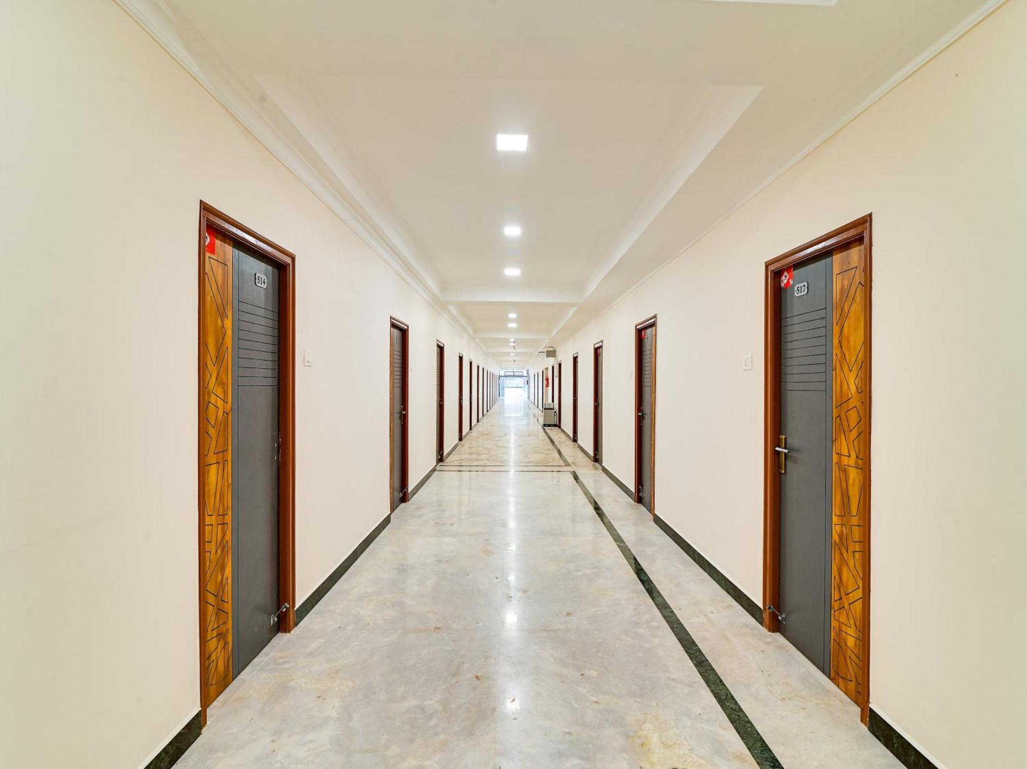 Hotel O Rj Royal Inn Vellore Dış mekan fotoğraf